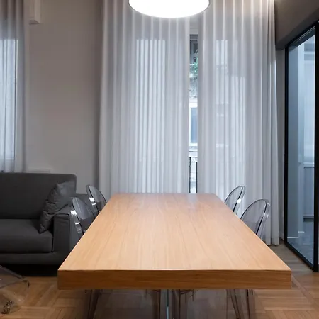 Apartmán Elegance, Comfort And Charm In Moscova *